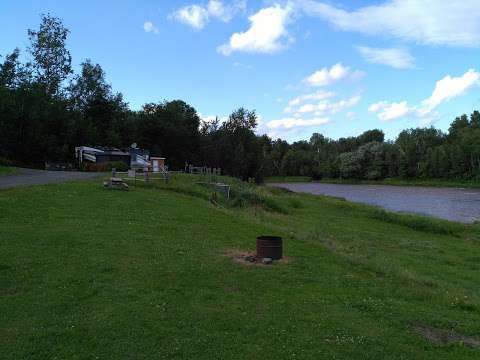 Camping De La Rivière Camping De La Rivière